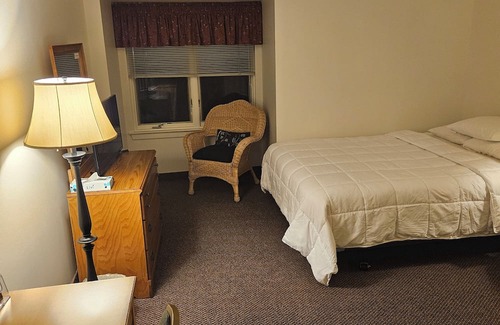 Valley Forge Casa | Charming 1-bedroom hotel with AC and WiFi in delightful Phoenixville