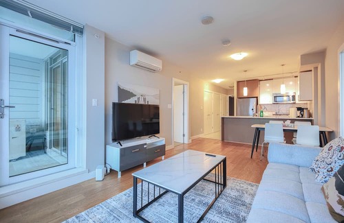 Richmond City Centre Apartamento | 2BDR & 2Bath | AC | Free WiFi & Parking @ Oval Park
