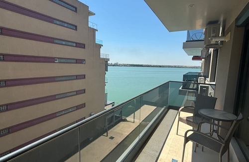 Constanta Apartamento | Melia 5 elegant seaside apartment in enchanting Constanța