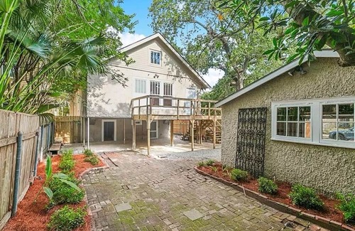 Audubon Casa | Charming 4-bedroom house with WiFi, AC steps to Universities in New Orleans