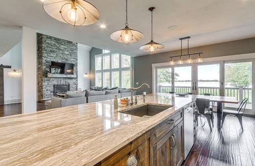 Cicero Casa | Steps From Oneida Lake: Spacious Gem w/Game Room!