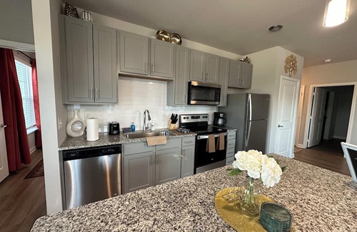Summerville Apartamento | Charming 2-bedroom apartment in delightful Summerville with WiFi, AC