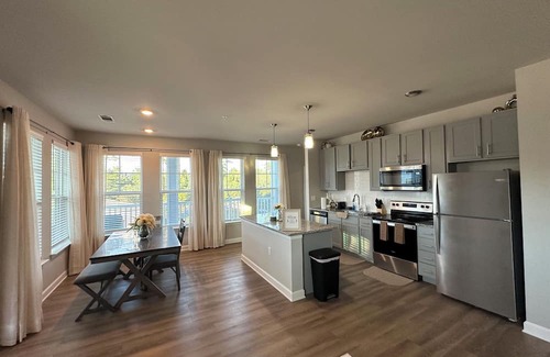 Summerville Apartamento | Charming 2-bedroom apartment in delightful Summerville with WiFi, AC