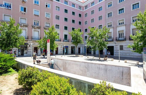 Alto do Pina Apartamento | Blueground | Areeiro, w/d, a/c, swimming pool