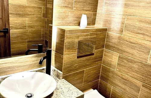 Quito Apartamento | Beautiful full house in Quito, with private Jacuzzi