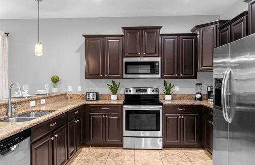 Davenport Casa | Upstay - 23-Guest Mansion w Pool Game Room and BBQ