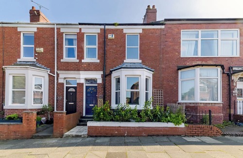 North Shields Casa | Stylish and spacious family home-from-home close to the beaches of North East.