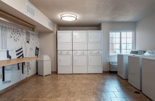 Fossil Creek Casa | Ideal for Nature Lovers! 2 Pet-friendly Units, Near Fort Worth Botanic Garden!
