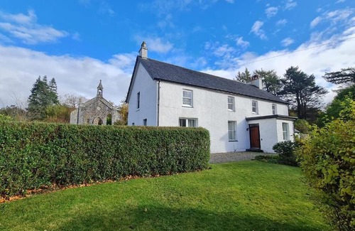 West Laroch Casa | Glenrigh House - Truly special home with beautiful gardens and church ruins.