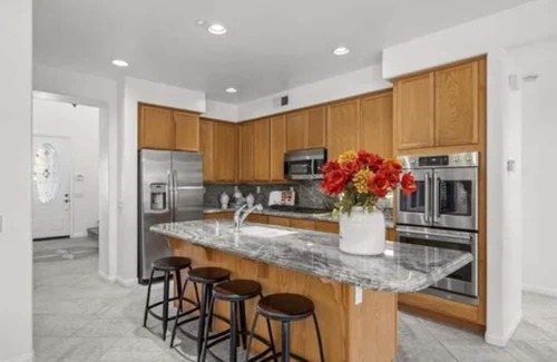 El Cajon Casa | Charming 4-bedroom house with WiFi and AC in El Cajon