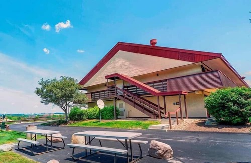 Downtown Cleveland Casa | Adventure Awaits! Near Huntington Convention Cente
