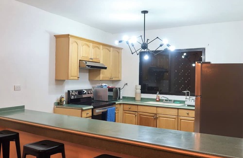 Barrio Rio de Piedras Apartamento | Prime Location Stylish Apartment