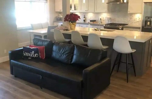 Lantern District Casa | 3-bedroom remodeled townhome in Dana Point - 5 minute walk to beach!