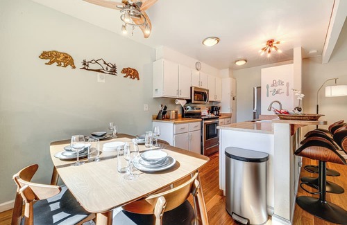 Kings Beach Casa | 5 Mi to Northstar: Chic Unit w/Decks!