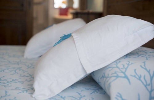 Castagneto Carducci Otro | Room 'Uno' with Shared Pool, Wi-Fi and Air Conditioning