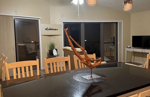 Lake Ozark Casa | Charming 3-bedroom house with breathtaking views of the Lake of the Ozarks