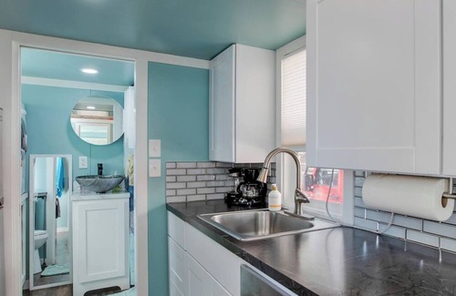 Woodland Park Casa | Pet-Friendly Colorful Tiny Home near Pikes Peak