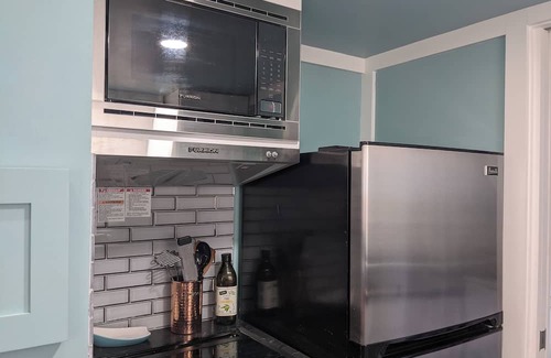 Woodland Park Casa | Pet-Friendly Colorful Tiny Home near Pikes Peak