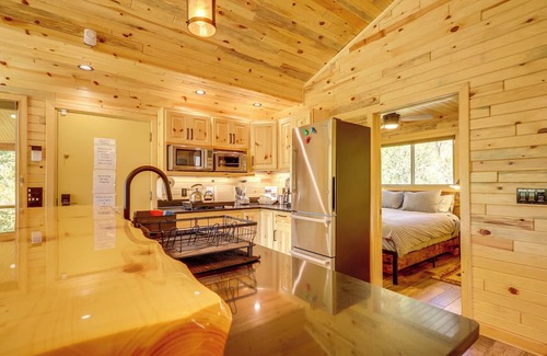 Canoncito Cabina | Pecos Riverfront Cabin: Fish & Unwind!