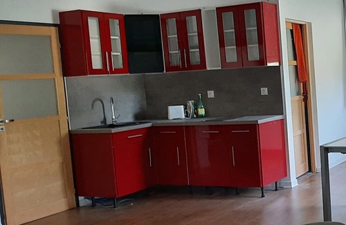 Regusse Apartamento | In a private estate, large studio with terrace