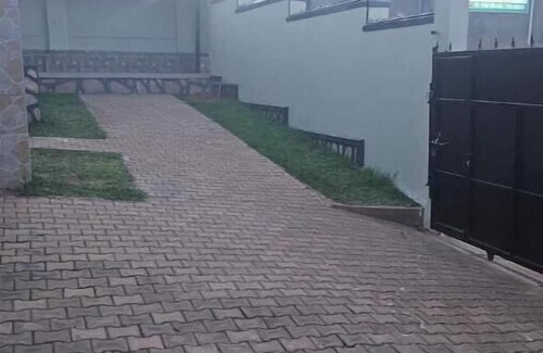 Buloba Casa | Pal Furnished Houses