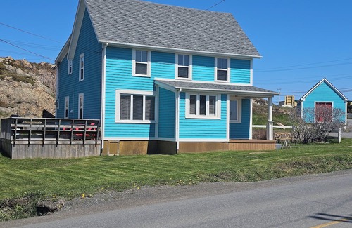Twillingate Casa | Above The Tickle Twillingate Vacation Home.nTraditional Saltbox House est 1901