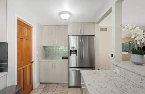 Granada Hills North Casa | Beautiful Secluded Home