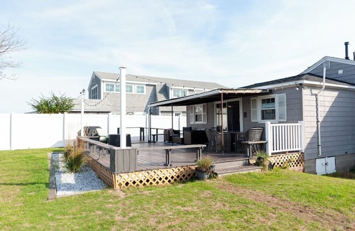 Seabrook Cabaña | Charming 2-bedroom cottage at fabulous Seabrook Beach with breathtaking sunsets!