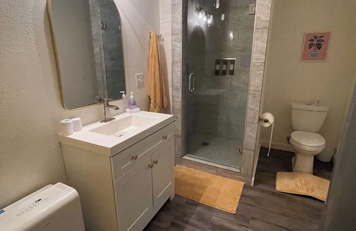 Gallatin Apartamento | Charming 1-bedroom Guest Home with WiFi, AC in delightful Gallatin