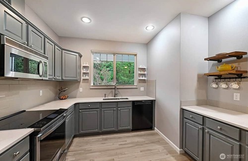 Snoqualmie Ridge Casa | SQ100: Charming 2-bedroom house with WiFi and AC in delightful Snoqualmie