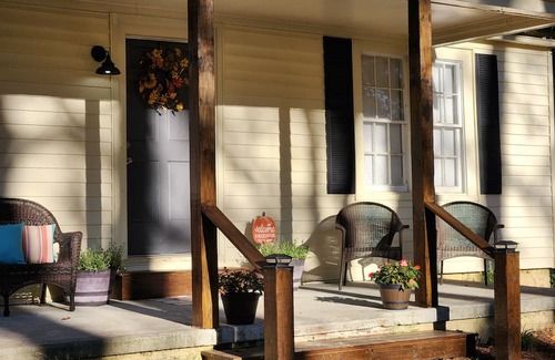 Moultrie Casa | Charming 3-bedroom house in historic southwest Georgia!
