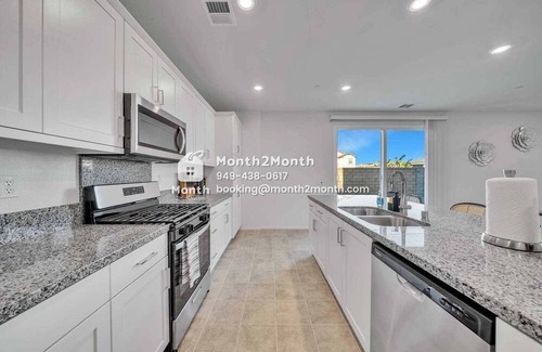 Riverside Casa | Parkplace Estate Retreat E#42255