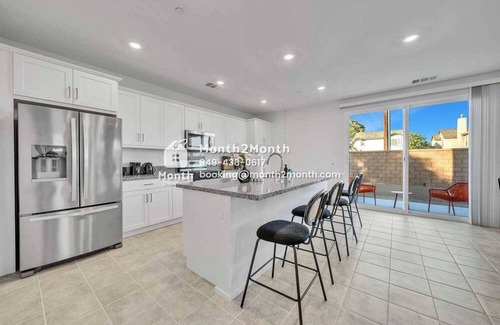 Riverside Casa | Parkplace Estate Retreat E#42255