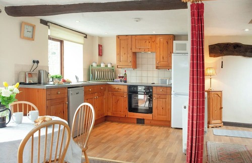 Umberleigh Cabaña | 2 bedroom accommodation in Kings Nympton, near South Molton
