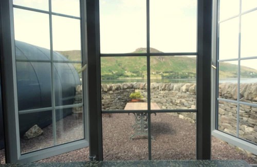 Garve Cabina | Luxury pods with a stunning loch view and access