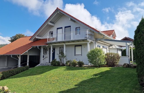 Haarbach Casa | Living on the golf course in a very quiet location.