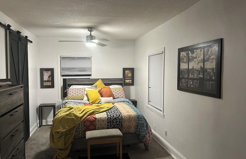 Riverview Casa | 3-bedroom cottage in beautiful Jacksonville Florida with WiFi, AC, and heating.