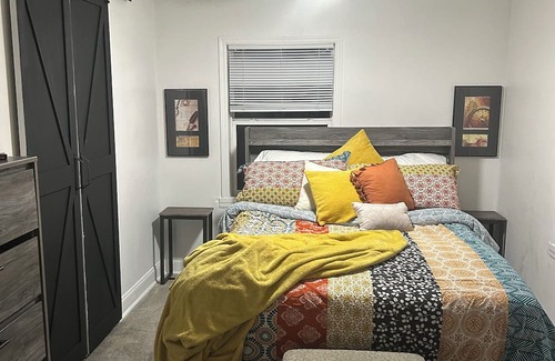 Riverview Casa | 3-bedroom cottage in beautiful Jacksonville Florida with WiFi, AC, and heating.