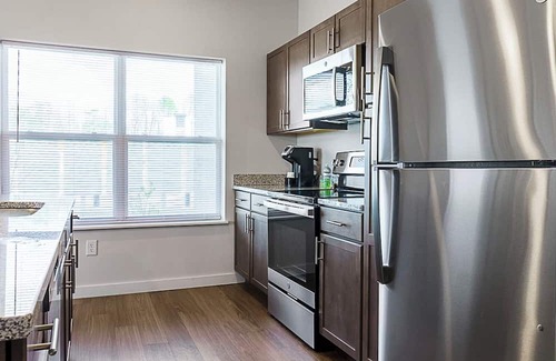 Cartersburg Apartamento | Barsala l Charming 2BR with Fitness Center & Pool Access!
