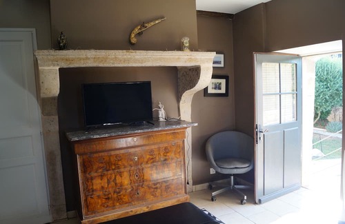 Laives Casa | Cosy little nest in the heart of a small Burgundy village