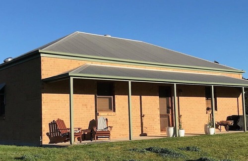 Botobolar Cabaña | Farm stay in Mudgee at Brigadoon Farm 25 minutes to award winning wineries