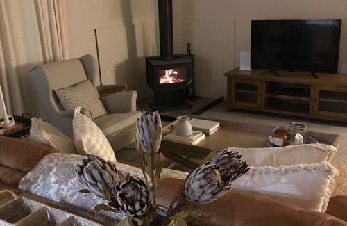 Botobolar Cabaña | Farm stay in Mudgee at Brigadoon Farm 25 minutes to award winning wineries