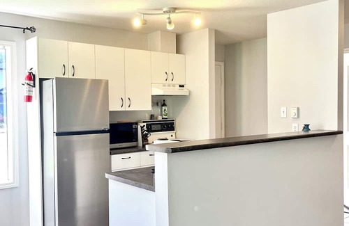 Regional District of Nanaimo Complejo | ~ SnowBirds ~OCT-MARCH 1100 WK/2600 month (Seaside unit) Sleeps 6