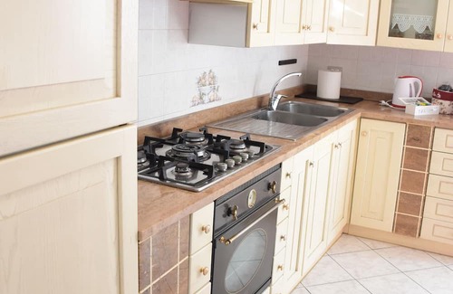Vitorchiano Apartamento | Home, free parking, free WiFi. At 50 meters all essential services