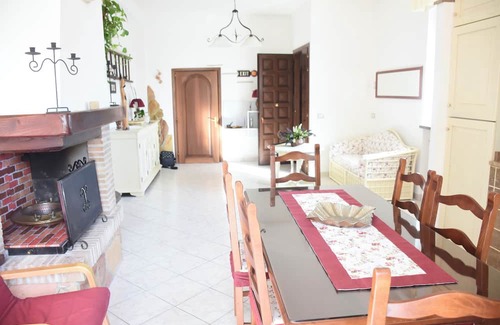 Vitorchiano Apartamento | Home, free parking, free WiFi. At 50 meters all essential services