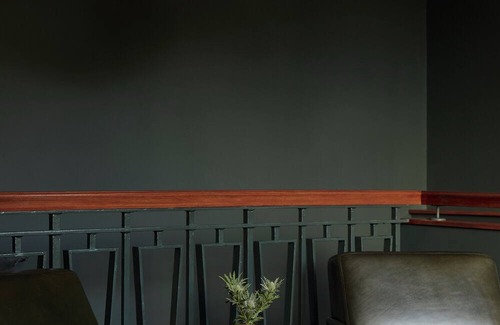 Ballycastle Apartamento | Yarn - Arlo Luxury King Suite