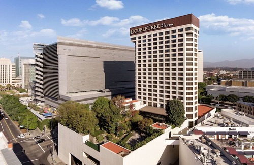 Little Tokyo Casa | 2 Connecting Suites at a 4⭐️ Hotel