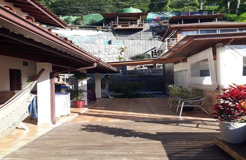 Ubatuba Condominio | Enjoy nature in this cozy suite: air conditioning, Wi-Fi, TV, barbecue.manual
