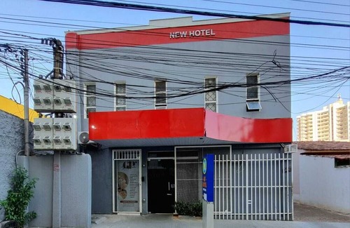 Dom Aquino Hotel | New hotel antes Day hostel