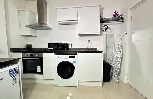 Kidderminster Apartamento | Relaxing Studio Apartment in Scenic Kidderminster
